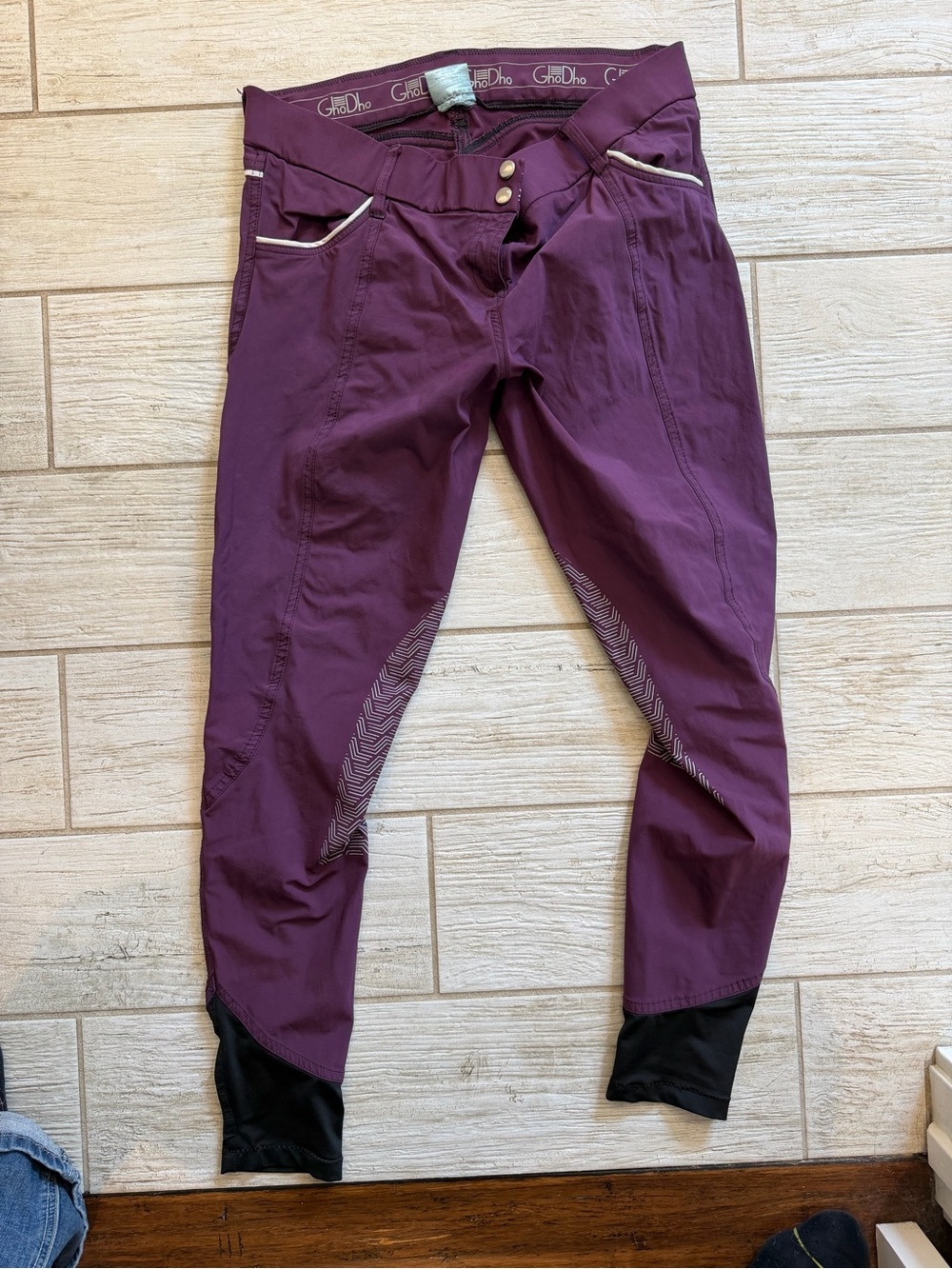 GhoDho purple breeches